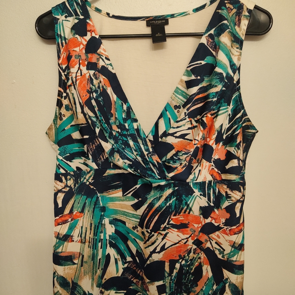Ann Taylor Sz M Sleeveless Wrap Top